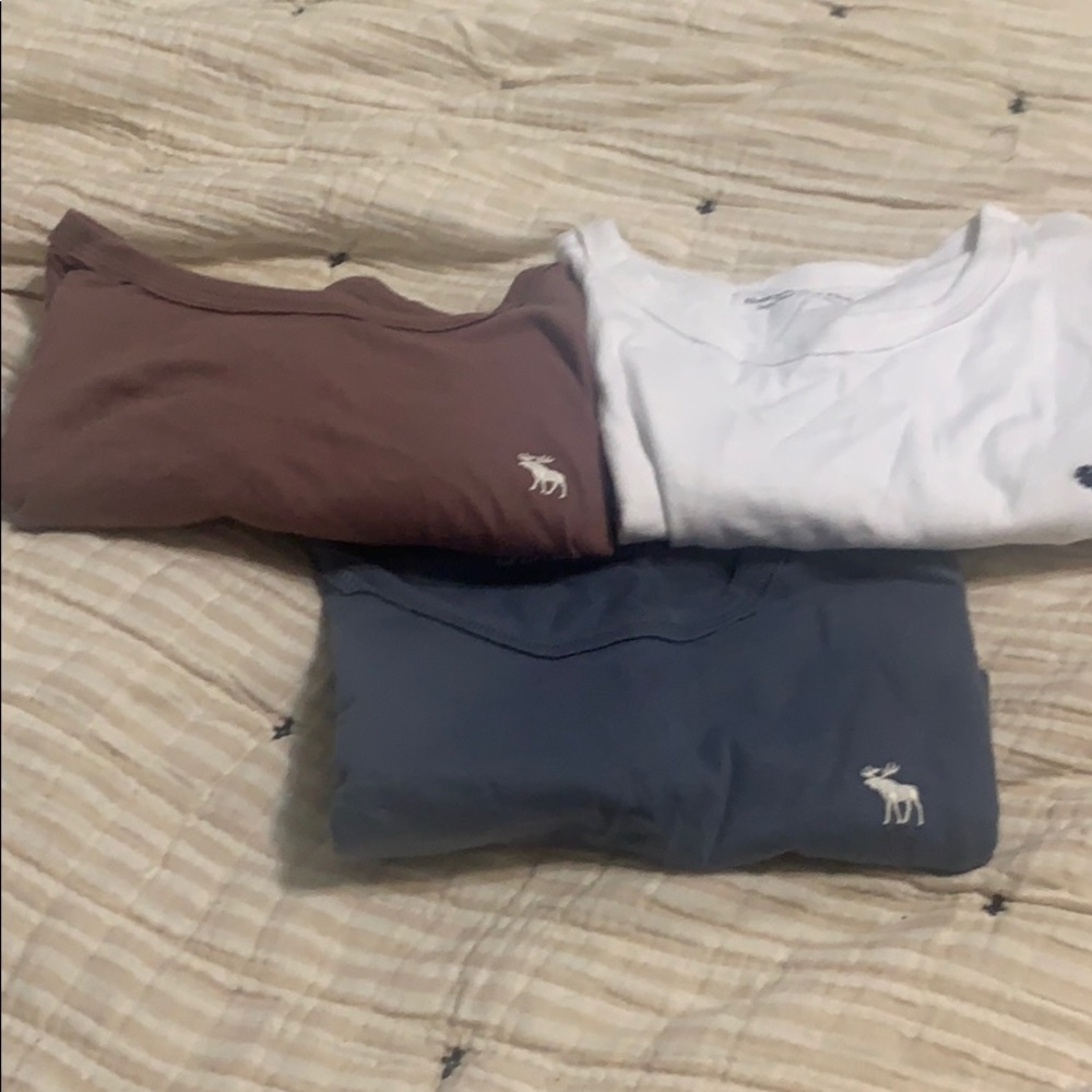 Short sleeve Abercrombie T’s (NWOT)